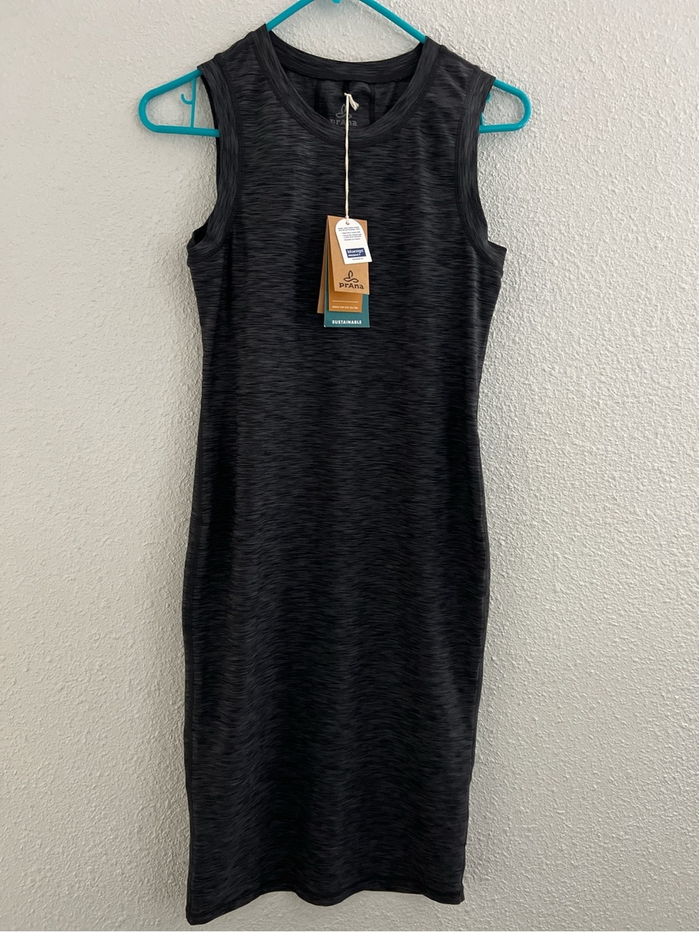 Prana Women's Vertex Dress
Color-charcoal